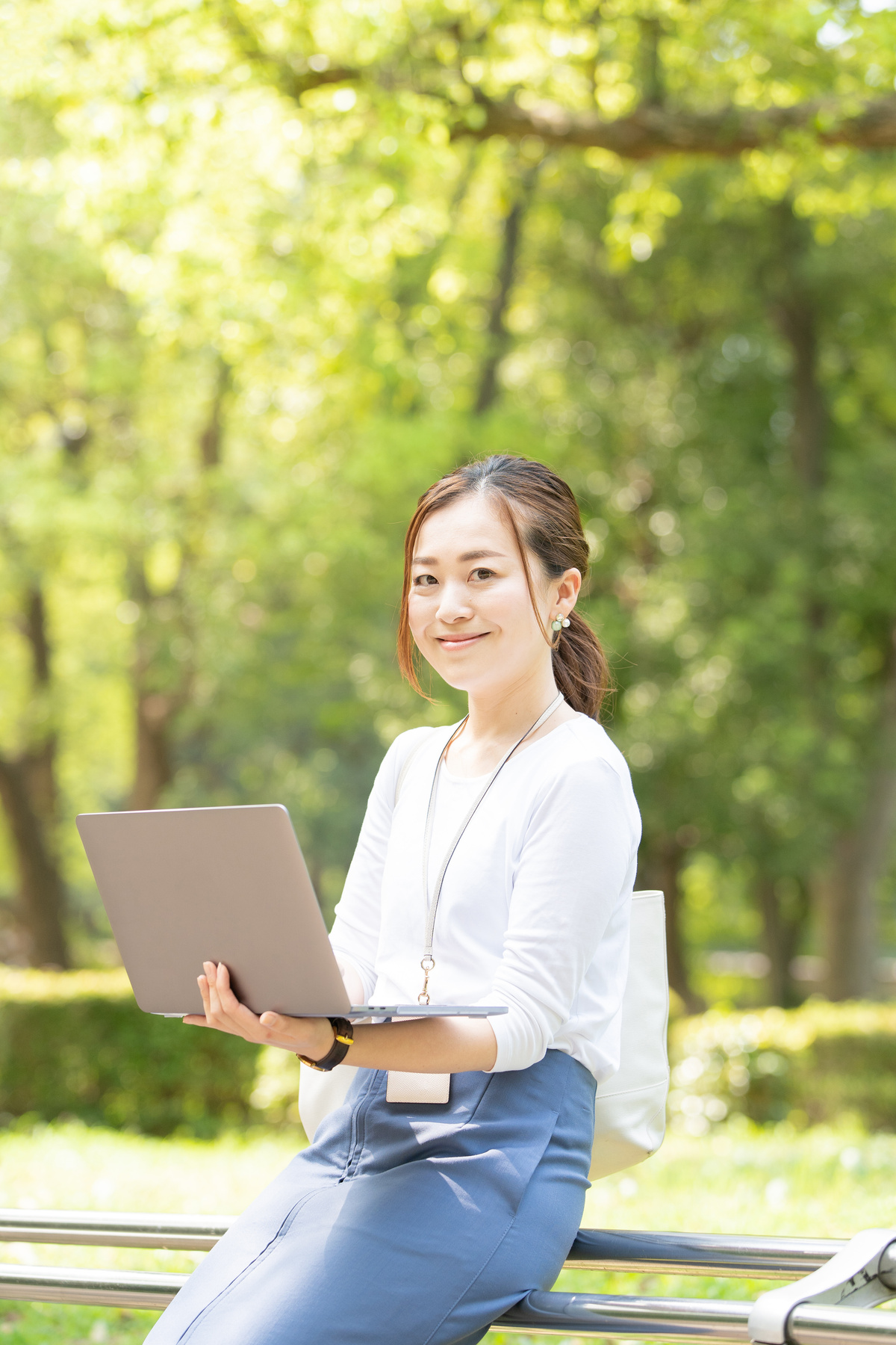 japanese business woman